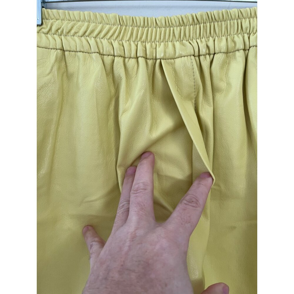 NANUSHKA YELLOW VEGAN LEATHER SHORTS M - Picture 4 of 8